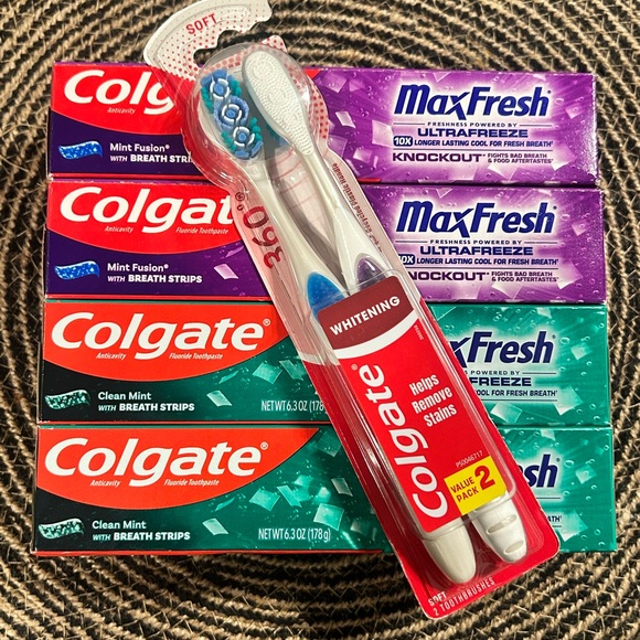 Colgate Bundle - Picture 1 of 1
